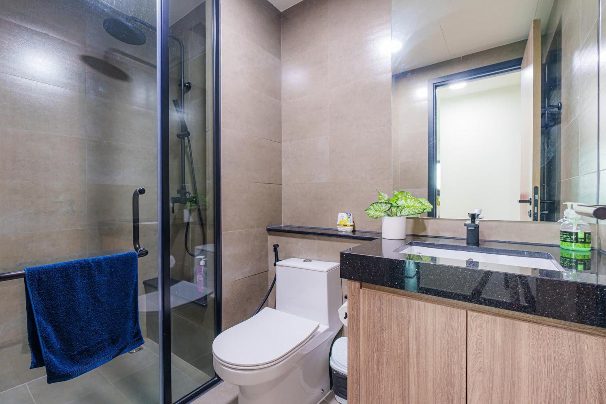 Delasol Garden By The Pool Near Center D4 Hcmc *